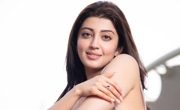 Actress Pranitha Subhash Shares 5 Things That Help Her Stay Fit And Manage  Weight - NDTV Food