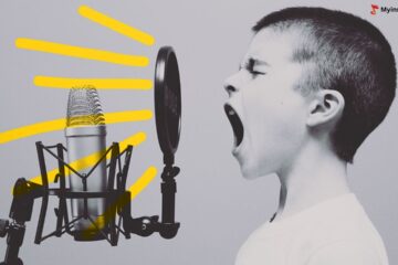 The Role of Podcasts in Shaping Public Discourse and Knowledge Sharing